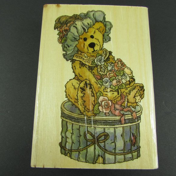 Victoria The Lady Boyds Bears Collection Stamp - Picture 1 of 4